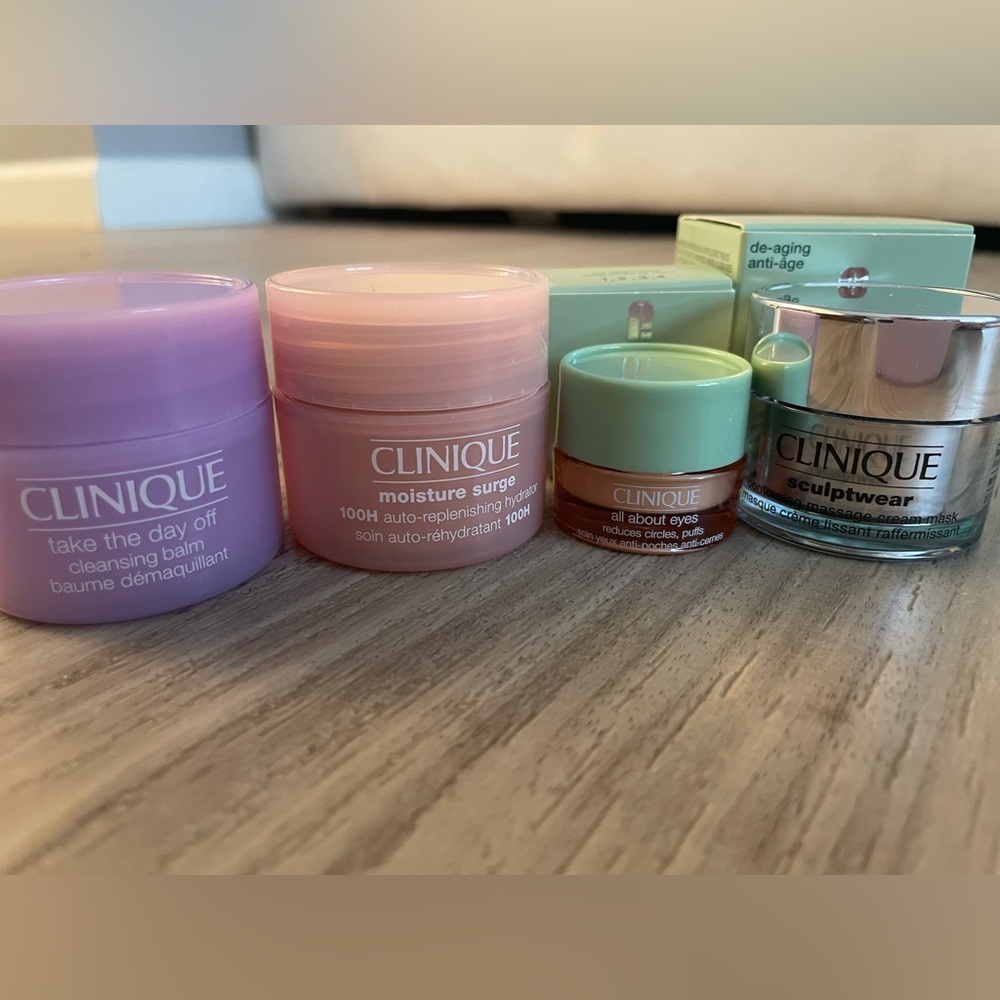 Clinique travel size skincare bundle